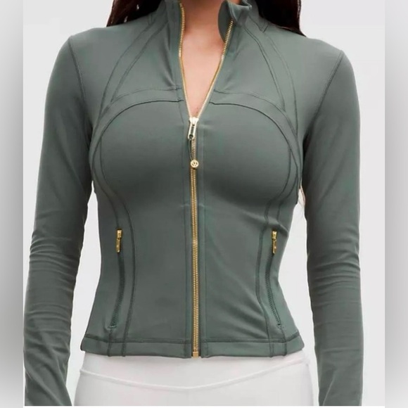 Lululemon cropped define jacket nulu sage soft green gold zipper 12 - Picture 2 of 4